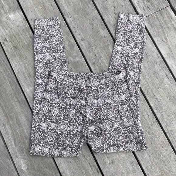 Aerie cozy leggings w/pockets - Picture 1 of 3